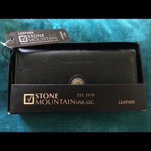 Stone Mountain Leather Black Wallet Purse New